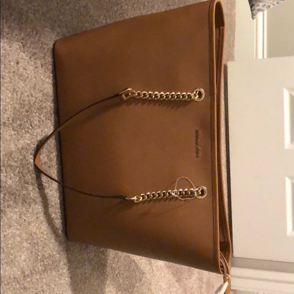 Michael Kors Jet Set Tote